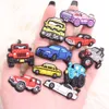 Altro Vendita singola 1 pz Pvc Trasporto Croc Charms Kawaii Auto da corsa Sport Van Camion Autobus Bambini Festa Regali di Natale Foro Pantofola Goccia Othva