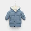 Piumino per bambini Capispalla per bambini Abbigliamento invernale Ragazzi adolescenti Ragazze Parka imbottito in cotone Cappotti addensare giacche lunghe calde 231113