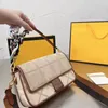 Designer-Tasche, modische Damen-Tasche, Designer-Umhängetasche, Handtasche, klassische Handtasche, Umhängetasche, elegante Retro-Geldbörse, dekorativ, bunt