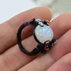 Anelli a grappolo Milangirl Anello fiore vintage susino Anello femminile bianco opale di fuoco luna Accessori per gioielli Festa di moda