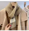 Écharpe à carreaux classique en gros laine d'hiver garder au chaud écharpes Style INS col châle Echarpe Luxe étole pour femmes filles cadeaux de fête des mères en tricot