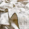 Cobertores Swaddling Musselina 100% Algodão 120 * 130cm Cobertores macios nascidos 4 camadas Gaze de banho Infantil Swaddle Wrap Sleepsack Stroller Cover 231114