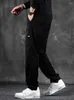 Pantaloni da uomo Autunno Velluto a coste nero Stile coreano Abbigliamento maschile Cintura casual Pantaloni a gamba dritta regolari