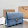 Ny C -tryckdesignväska Kvinnor axelväskor kvinnor Luxurys handväskor Lady Chain Messenger Bags Fashion Trend Solid Color Crossbody Bags Purse