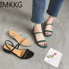 Gai Sandals Summer Female Open-Wild Shice Sheed Med Heels اثنين من الصنادل مع الصندل الإناث 230414