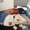 Lyxdesigner beanie gängad stickad hatt design hatt varm andningsbar utsökt hatt trend höst vinter elegans mångsidig casual mode varm gåva trevligt