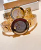 Modetrend dameshorloge 36 mm met diamanten ingelegd roestvrij staal eenvoudige atmosferische gouden kast horlogeband schijnwerper kleine wijzerplaat waterdicht 2023 nieuwe horlogeontwerper