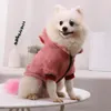 Ropa para perros Patrón clásico Moda Ajustable Arneses para mascotas Abrigo Lindo Teddy Sudaderas con capucha Traje Collar pequeño Accesorio