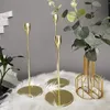 Metal Candle Holder Znakomita świecznik moda kandelabra prosta złote dekoracja ślubna stół domowy Brqta