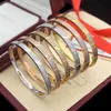 Luxe top bracelets designer pour femmes manchettes designer bracelet tennis de luxe Bracelet bijoux femme classique design mince diamant mariage fiançailles cadeau de mariage