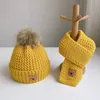 Gorras Sombreros Otoño e invierno sombrero para niños bufanda conjunto de dos piezas invierno cálido polar niño y niña oso sombrero de lana pañuelo para el cuello 231114