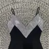 Sıradan Elbiseler Rhinestone Metal Örgü Bandaj Maxi Clubwear Moda Spagetti Kayışı Derin V Boyun Pırlanta Süslenmiş Askı Partisi Uzun