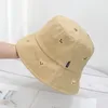 Berets 2023 Four Seasons Cotton Cartoon Bear Bear Bucket Hat Hat Fisherman Outdoor Travel Sun Cap للرجال والنساء 201