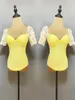 Stage Wear Sexy Latin Dance Tops Dos Nu Manches Courtes Jaune Body Adulte Ballroom Performance Costume Pratique Vêtements JL5805