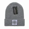 Nouveau bonnet de créateur de mode chapeau pour hommes et femmes automne / hiver chapeau en tricot thermique bonnet de marque de ski bonnet de haute qualité à carreaux chapeau de crâne casquette chaude de luxe A-6