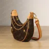 Vintage Loop -Tasche Halbmondbeutel Luxusdesigner Pochette Damen Kette Herren Unterarm Clutch Cross Body Schulter Sattel Totes Handtaschen echte Lederstadt City Tasche
