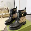 Botas de diseñador Paris Marca de lujo Bota Botines de cuero genuino Mujer Botas cortas Zapatillas Zapatillas Zapatillas Sandalias en 1978 S494 01