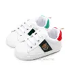 Scarpe da bambino Neonati Ragazzi Ragazze Primi camminatori Bambini Piccoli Lace Up PU Sneakers Prewalker Scarpe bianche in vendita