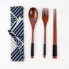 Servis uppsättningar av trärångthandtag Twine Chopsticks Spoon Set med förvaringspåse Kök Tools Tabeller Eco Friendly Travel Flatware