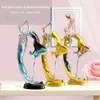 Dekorativa föremål Figurer Dancing Girl Figure Staty Modern Ballet Sculptures Harts Crafts Home Decor Desktop Ornament Elegant Gift 10*22cm 231114