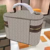 2023 Hot New Fashion Designer di lusso Borse per cosmetici Borsa per cosmetici di grande capacità Borsa per trucco Custodia per trucco portatile in pelle da donna