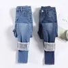 Jeans termici Jean da donna Inverno Neve Caldo Peluche Stretch Lady Skinny Addensare Pantaloni in pile Studenti Pantaloni blu retrò femminili 231114