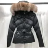 Nuovo piumino invernale da donna Piumini collo in vera pelliccia Cappotti distintivo ricamato con cappuccio Moda caldo Parka Designe Cintura da donna Capispalla Tasca grande Abbigliamento