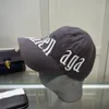 Designer Casual Baseball Lingua d'anatra Tinta unita Moda Design classico Lettera Parasole estivo Sport Cappello da spiaggia Negozio di fabbrica