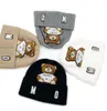 designerskie czapki szaliki Designerowie czapka czapka czaszka capwininter unisex kaszmirowe litery kaszczelne zwykłe maski na zewnątrz kapelusze czapki ciepłe wielokolorowe mody niedźwiedzia czapki niedźwiedzie