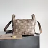 مصمم Bowling Bag 22cm Bag Crossbody Bag 10A مرآة الجودة حقيبة يد حقيبة كتف حقيبة كتف مع مربع B43V