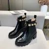 Botas de diseñador Paris Marca de lujo Bota Botines de cuero genuino Mujer Botas cortas Zapatillas Zapatillas Zapatillas Sandalias en 1978 S494 01