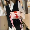 Torby wieczorowe moda koreańska wersja kontrast kolor miłosny szeroki pasek na ramię Mała kwadratowa torba dla kobiet