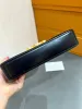 Классический лоскут Teen Triomphes Baguette Luxury Designer Bag Mens Mens Clutch Основная кожаная конверт с поперечным телом сумка для сумочка для перемешивания пласты