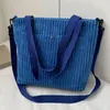 Duffelväskor Kvinnor Casual Sling Bag stor kapacitet Satchel Corduroy Solid Color Leisure Female Girls Handväska