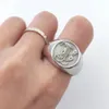 Обручальные кольца на заказ из твердого серебра 925 пробы, мужское кольцо с гравировкой букв, персонализированное массивное кольцо с печаткой диаметром 15 мм, кольцо с королевской буквой с 3D гравировкой 231114