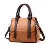 Damer axelpåsar 7 färger enkla atmosfär fast färg läder handväska multi-skikt bälte modekuddpåse elegant joker färg matchande kvinnliga handväskor 3465#