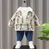 Jacken Kleinkind Kinder Winterjacke für Jungen Druckmantel Babykleidung für Teenager Windschutz Oberbekleidung Jungenkostüme 2 4 5 6 7 8 9 Jahre J231115