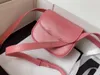 9 Tage ankommen Designer Mini Crossbody Bag Damen Mode glänzend kuschelbäumensumbeltasche Mini -Geldbörse klein und süßer Mund rotes Umschlag