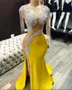 Robes De bal jaunes sirène une épaule manches longues Appliques perlée fente Sexy longue Robe De bal robes De soirée Robe De soirée