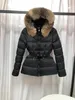 Luxus-Designer-Damen-Daunenparkas von Monclair, besticktes Abzeichen mit Hut, Pelzkragen, verdickt für Wärme, Jacke, Winterjacke