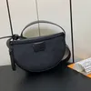 Yüksek kaliteli omuz çantası tasarımcı çantası şık yarım yuvarlak çanta çanta çanta kadın lüks makyaj çantası çapraz çanta çanta çanta cüzdan
