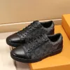 Topkwaliteit luxe designer schoenen casual sneakers ademend kalfsleer met met bloemen verfraaide rubberen buitenzool erg mooi mjlwq00001