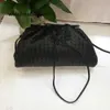 Designer Femme Sacs à main Bottegaaveneta Cloud Sac Peau douce Dumpling Populaire Nouveau style Véritable peau de vache Mode féminine Une épaule inclinée sur la main Petites femmes