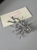 Designer broche Damesbroche V-letter Spider broche Huwelijkscadeau Designer Sieraden Parel Hoge kwaliteit groothandel