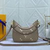 Lyx 5A Designerpåse axelväskor Kvinnor handväska läder präglade handväska mode hobos underarmsäckar klassiker bagatelle crossbody 22 cm croissant tote plånbok