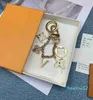 Porte-clés à longue chaîne européenne et américaine, fleur rose vif, ceinture, boîte originale, nouvelle collection