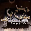 Hårklipp kinesiska tiara drake och Phoenix Crown Tassel Bridal White Flower Pearl Bell Bell Side Clip Wedding Accessories