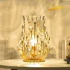 Lampade da tavolo Corona nordica Lampada a LED Luce moderna Luci di cristallo di lusso Ramo creativo Camera da principessa Soggiorno Camera da letto