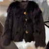 Designer-Damen-Plüschmantel mit hohem Erscheinungsbild. Warme Winterjacke für Damen. Luxusmarke mit Kapuze, dicker, warmer, lässiger Outdoor-Plüschmantel