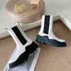 Tasarımcı Ayakkabı Kadın Botları Martin Botlar Moda Klasik Lastik Ayak Bileği Chelsea Platform Botlar Erkek Spor Sabahları Siyah Deri Lüks Slip-On Kış Botları Boyut 35-45